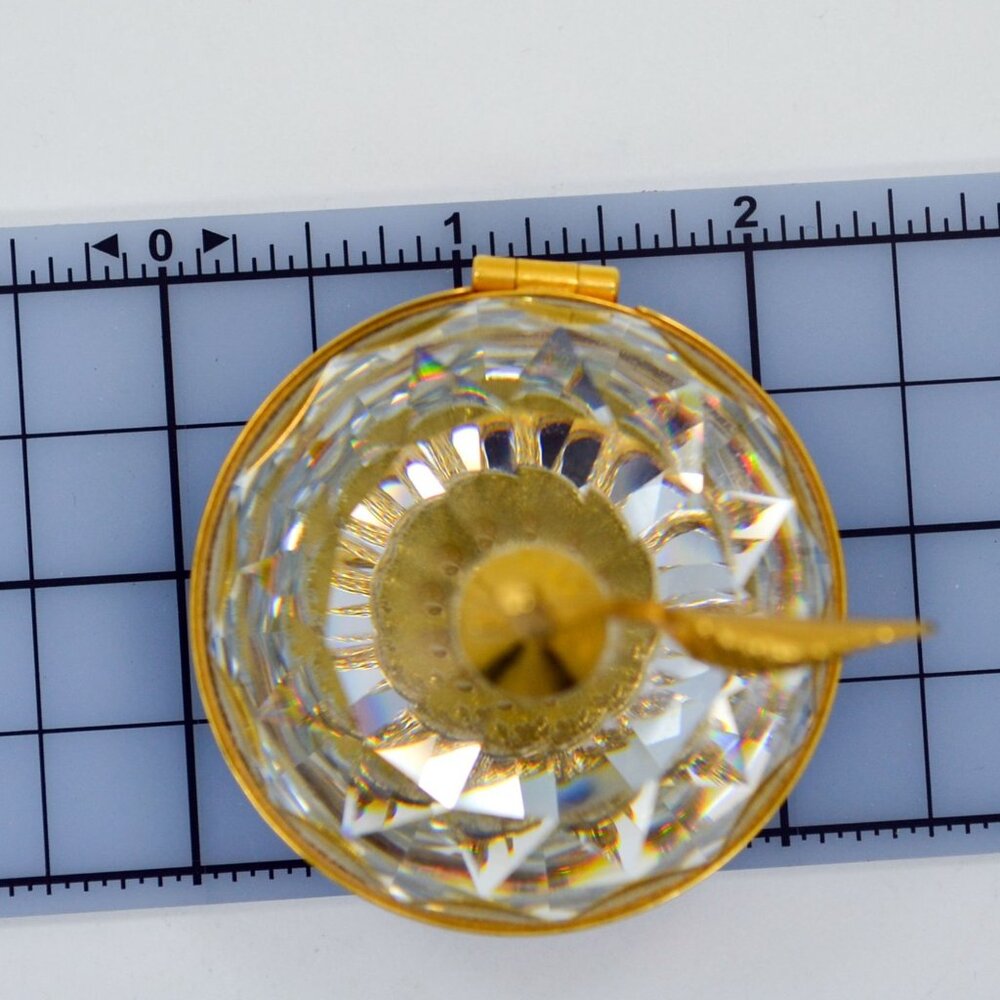 Swarovski SC Logo Faceted Crystal Apple Paperweight with Two Hidden Photo Frames - Picture 6 of 6